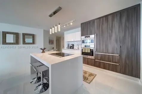 851 NE 1st Avenue Miami FL 33132