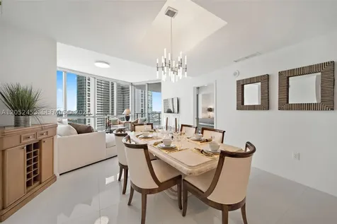 851 NE 1st Avenue Miami FL 33132