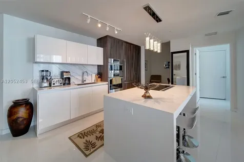 851 NE 1st Avenue Miami FL 33132