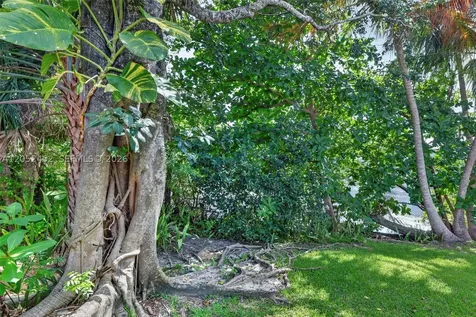 1901 N Andrews Avenue Wilton Manors FL 33311