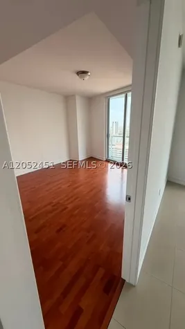 185 SW 7th Street Miami FL 33130
