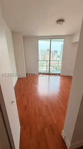 185 SW 7th Street Miami FL 33130