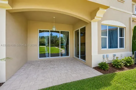 212 Catania Way Royal Palm Beach FL 33411