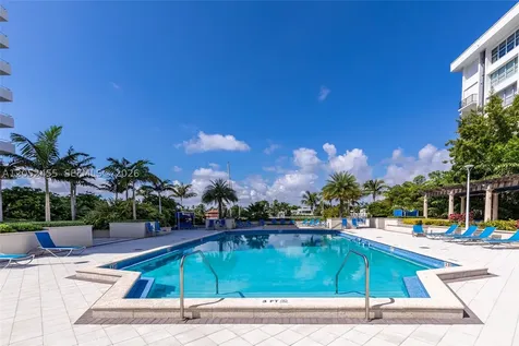 5600 Collins Avenue Miami Beach FL 33140