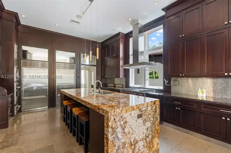 6201 Chapman Field Drive Pinecrest FL 33156