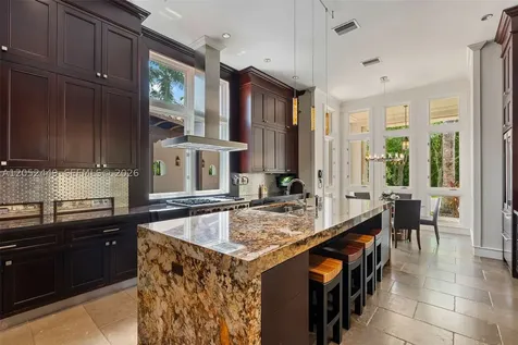 6201 Chapman Field Drive Pinecrest FL 33156