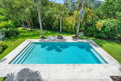 6201 Chapman Field Drive Pinecrest FL 33156