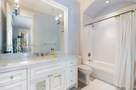 6201 Chapman Field Drive Pinecrest FL 33156