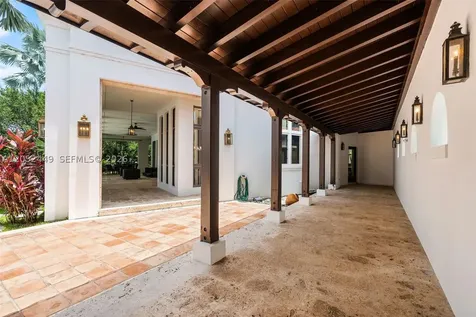 6201 Chapman Field Drive Pinecrest FL 33156