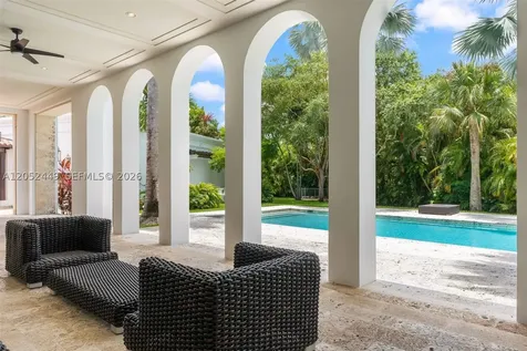 6201 Chapman Field Drive Pinecrest FL 33156