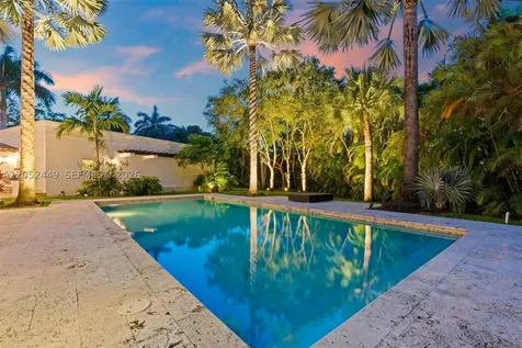 6201 Chapman Field Drive Pinecrest FL 33156
