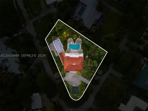 6201 Chapman Field Drive Pinecrest FL 33156