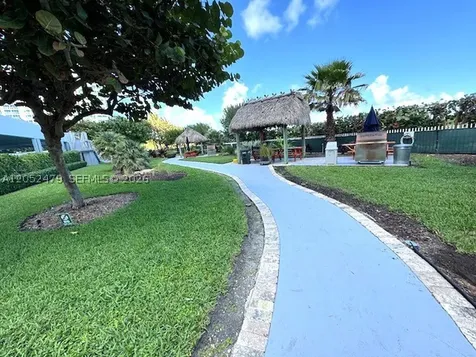6423 Collins Avenue Miami Beach FL 33141