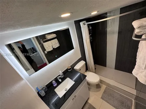 19201 Collins Avenue Sunny Isles Beach FL 33160
