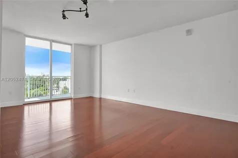 60 NW 37th Avenue Miami FL 33125