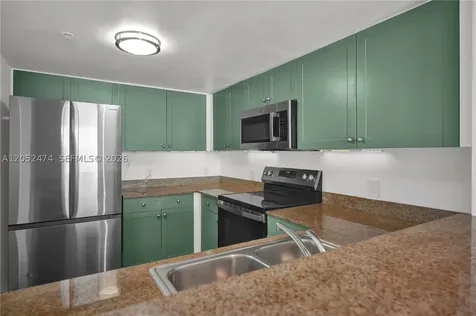 60 NW 37th Avenue Miami FL 33125