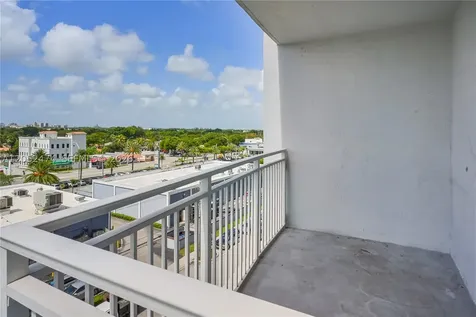 60 NW 37th Avenue Miami FL 33125