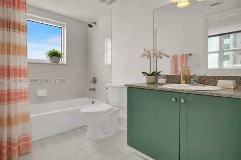 60 NW 37th Avenue Miami FL 33125