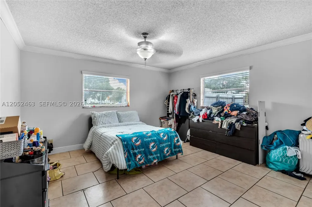 5829 Taylor Street Hollywood FL 33021