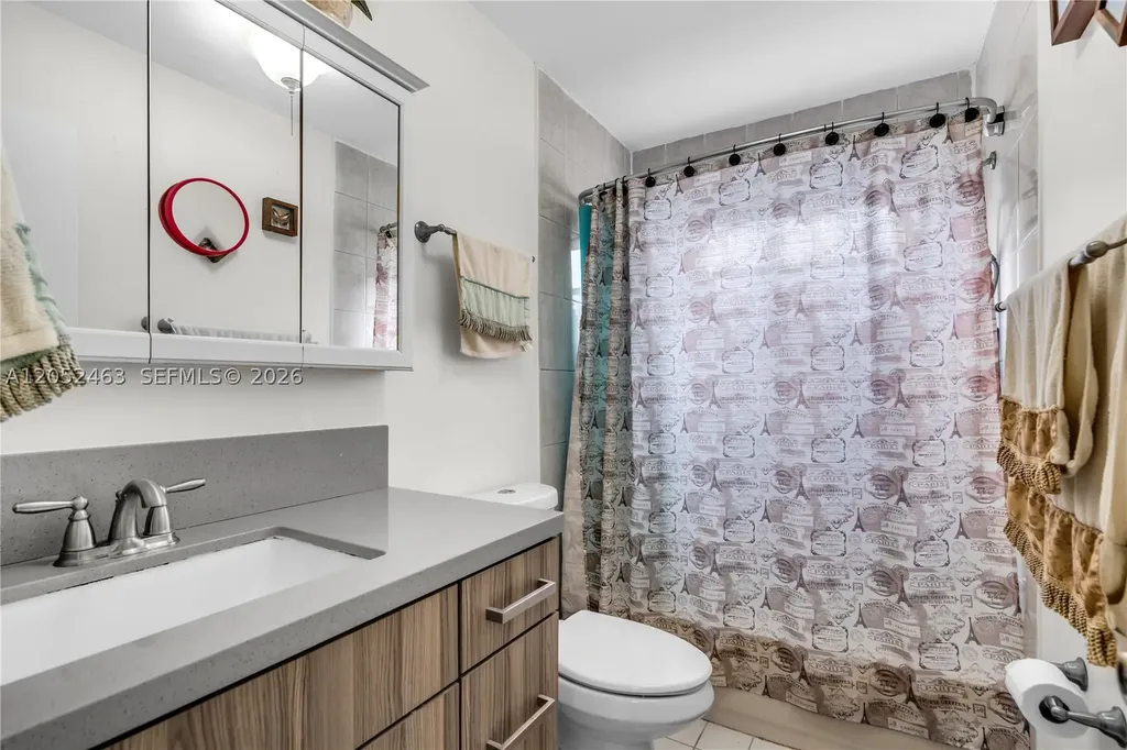 5829 Taylor Street Hollywood FL 33021