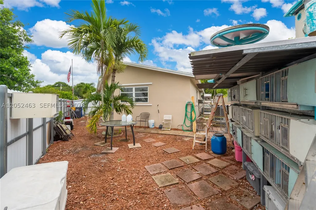 5829 Taylor Street Hollywood FL 33021