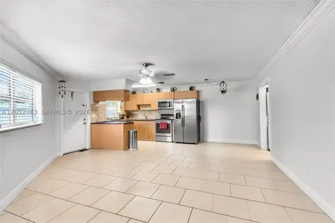 5829 Taylor Street Hollywood FL 33021
