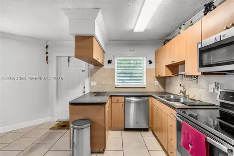 5829 Taylor Street Hollywood FL 33021