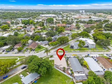 5829 Taylor Street Hollywood FL 33021