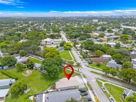 5829 Taylor Street Hollywood FL 33021