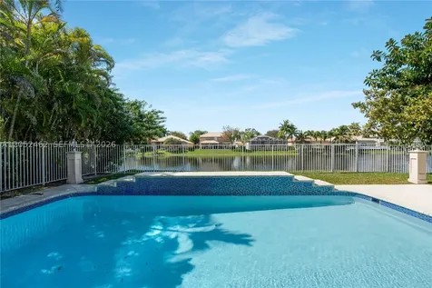 5354 NW 57th Way Coral Springs FL 33067