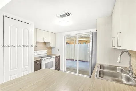 2228 W 74th Street Hialeah FL 33016