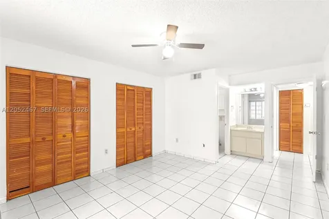 2228 W 74th Street Hialeah FL 33016