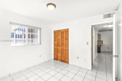 2228 W 74th Street Hialeah FL 33016
