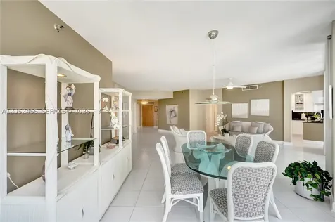 21150 Point Place Aventura FL 33180