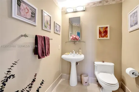 21150 Point Place Aventura FL 33180