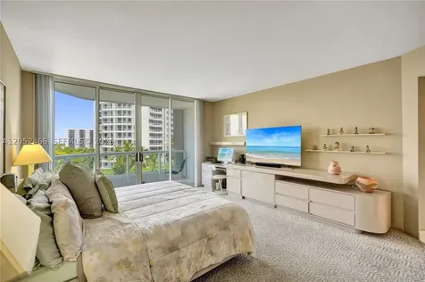 21150 Point Place Aventura FL 33180
