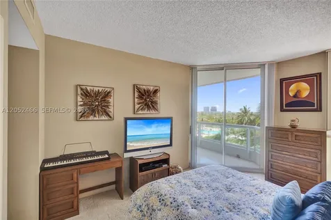 21150 Point Place Aventura FL 33180