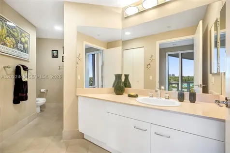 21150 Point Place Aventura FL 33180