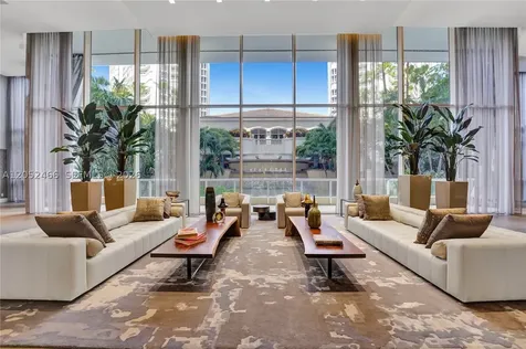 21150 Point Place Aventura FL 33180