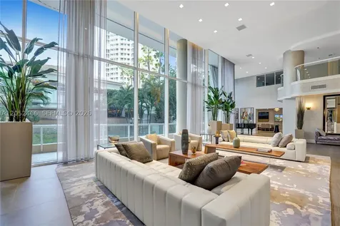 21150 Point Place Aventura FL 33180