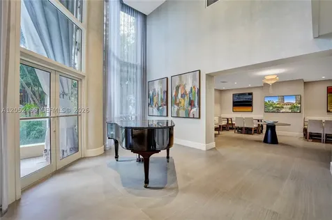 21150 Point Place Aventura FL 33180