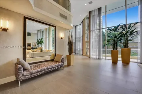 21150 Point Place Aventura FL 33180