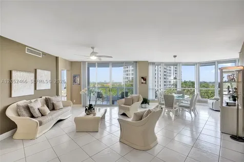 21150 Point Place Aventura FL 33180