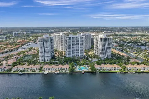 21150 Point Place Aventura FL 33180