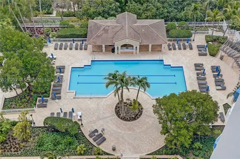 21150 Point Place Aventura FL 33180