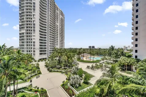 21150 Point Place Aventura FL 33180
