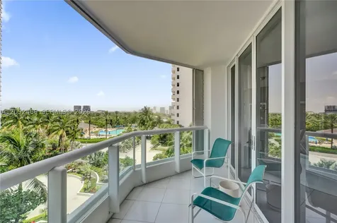 21150 Point Place Aventura FL 33180