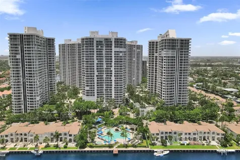 21150 Point Place Aventura FL 33180
