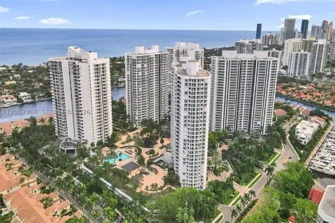 21150 Point Place Aventura FL 33180