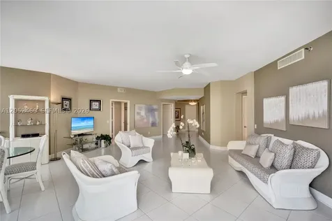 21150 Point Place Aventura FL 33180